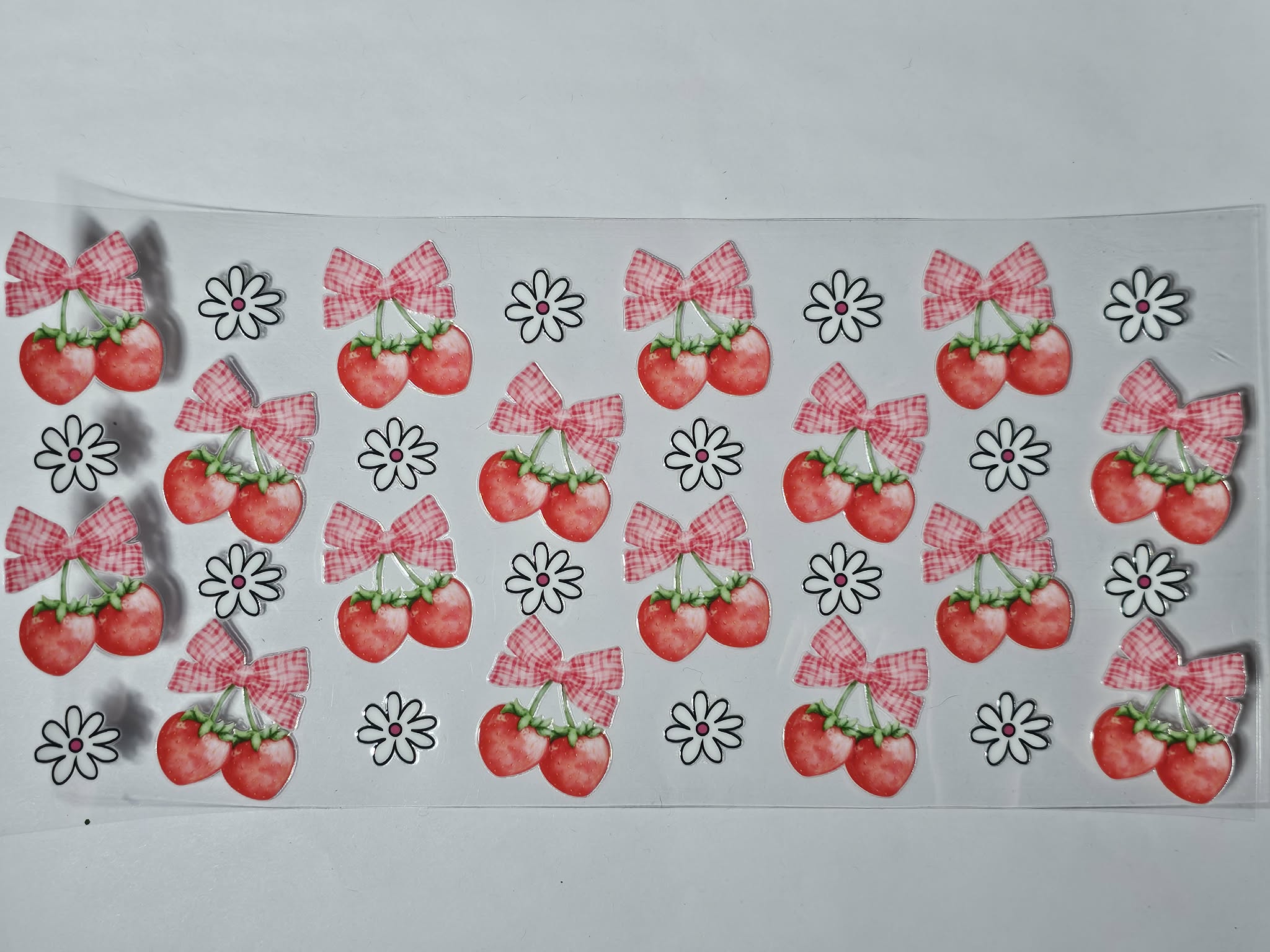 Bows, Strawberries and Flowers Decal